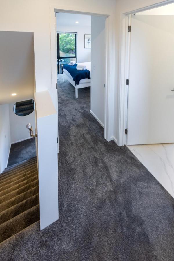 Explore Addington And Cbd 1 Bed W/Carpark Christchurch Bagian luar foto