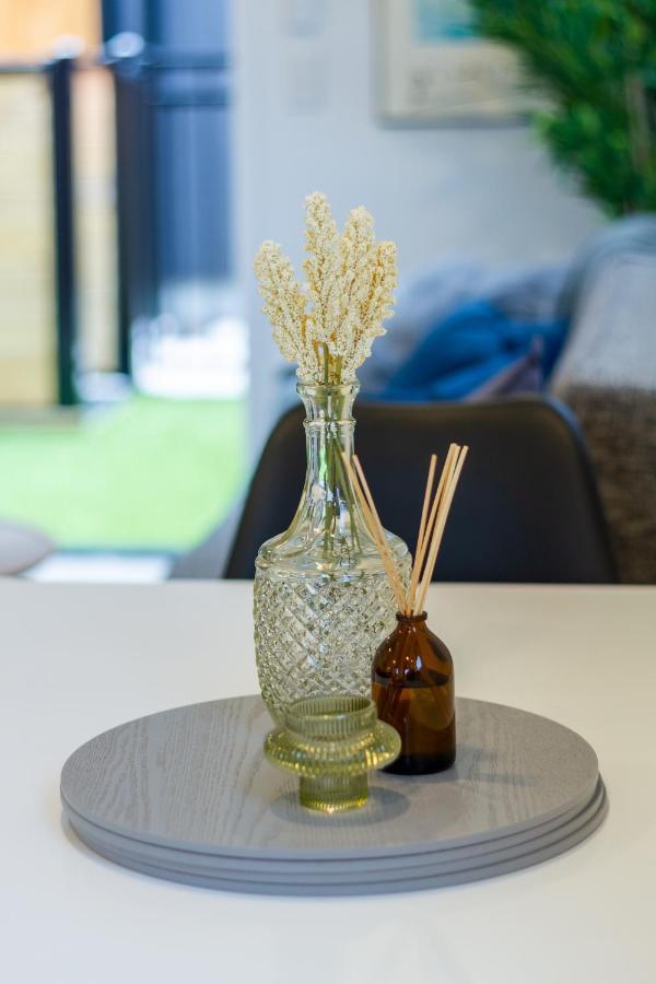 Explore Addington And Cbd 1 Bed W/Carpark Christchurch Bagian luar foto