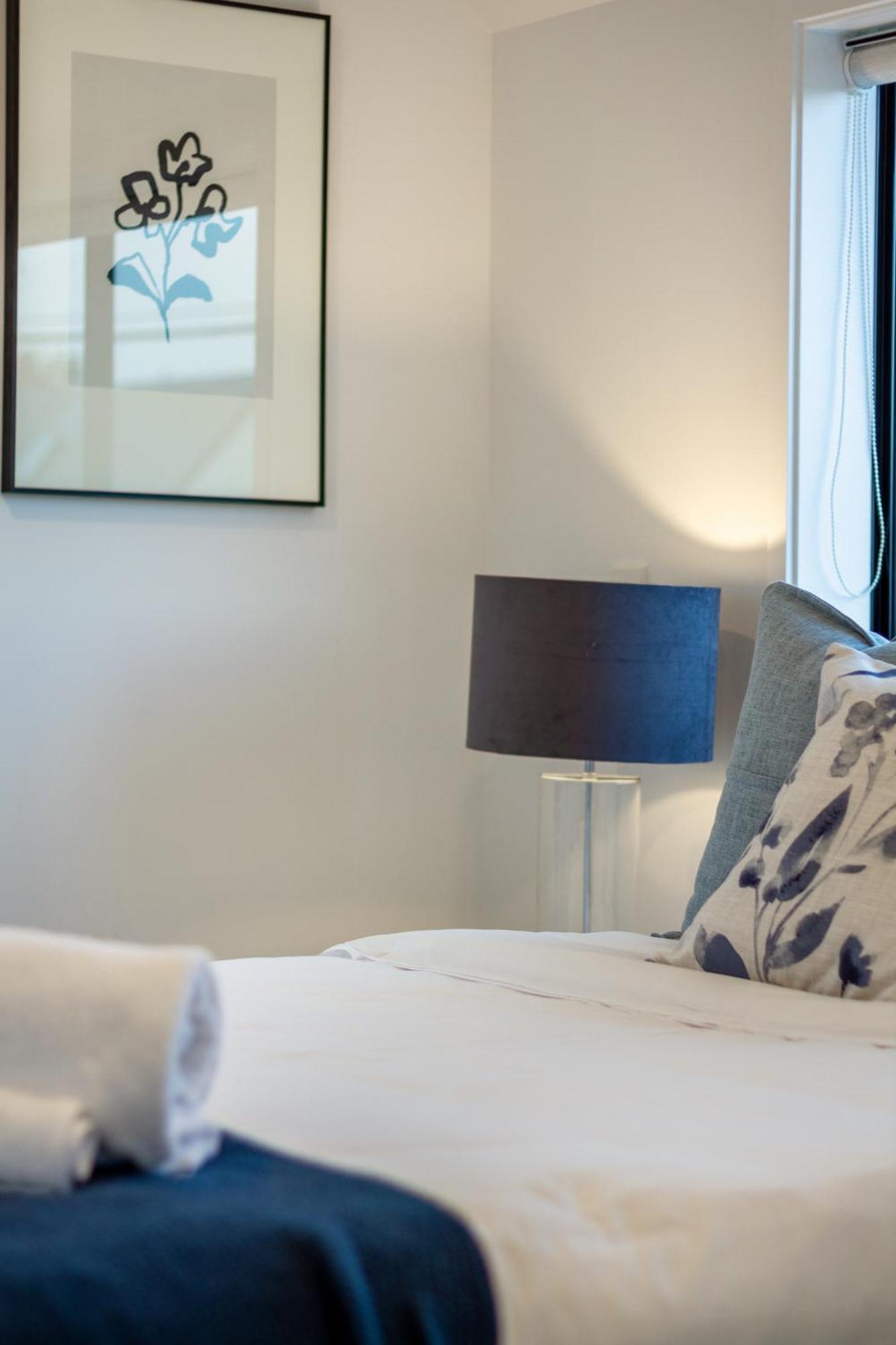Explore Addington And Cbd 1 Bed W/Carpark Christchurch Bagian luar foto